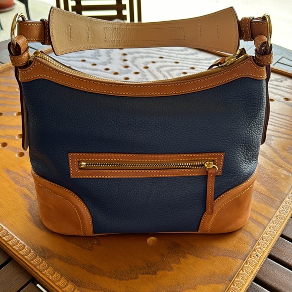 Dooney & Bourke purse - Picture 2 of 7